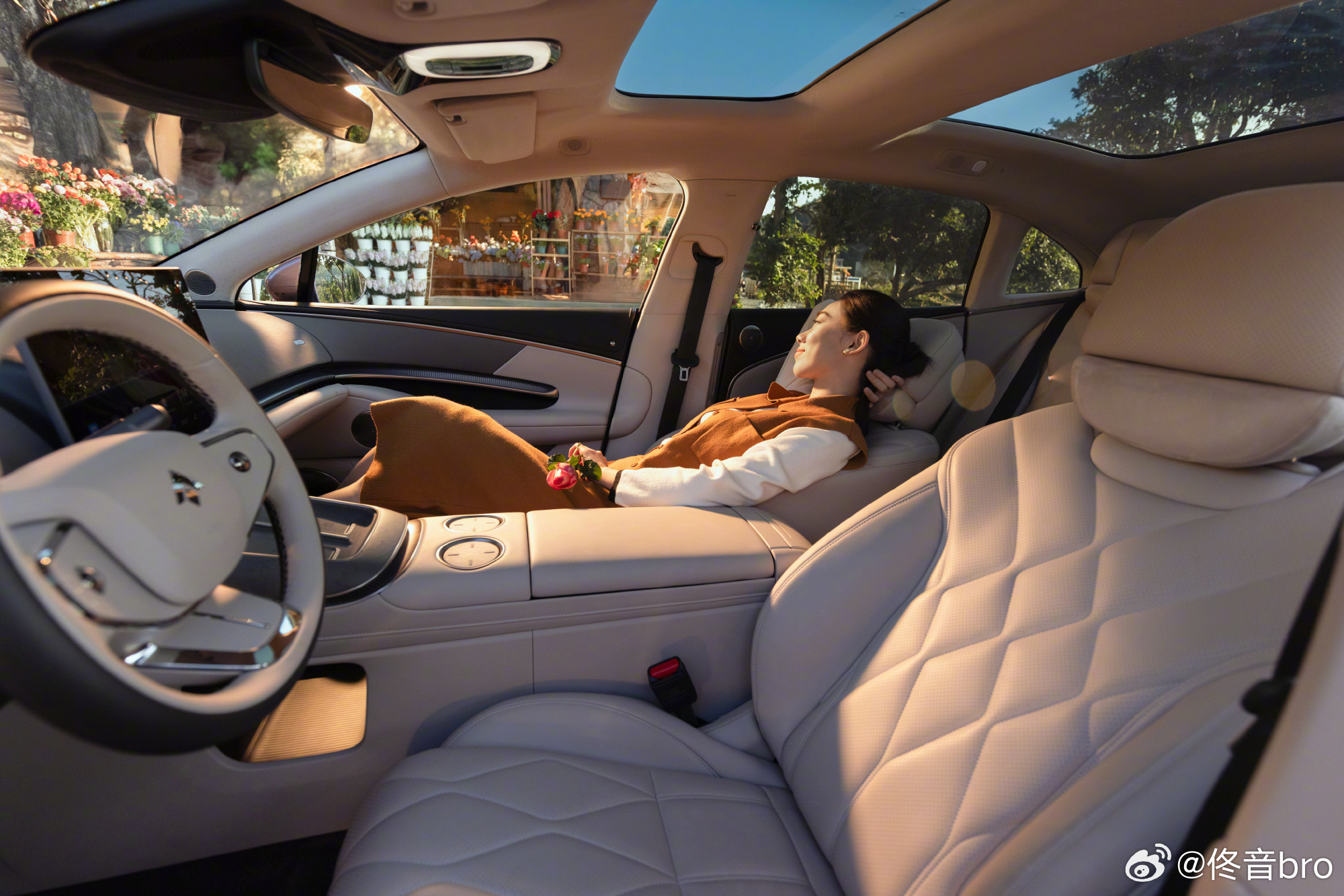 新豪华旗舰昊铂A800上市补贴后16.48万起 广汽昊铂A800上市了，总结一下