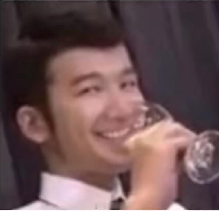 不知道国内哪能买到那个韩国柚子味玛格利米酒，想抽个幸运的朋友品鉴一下 ​​​