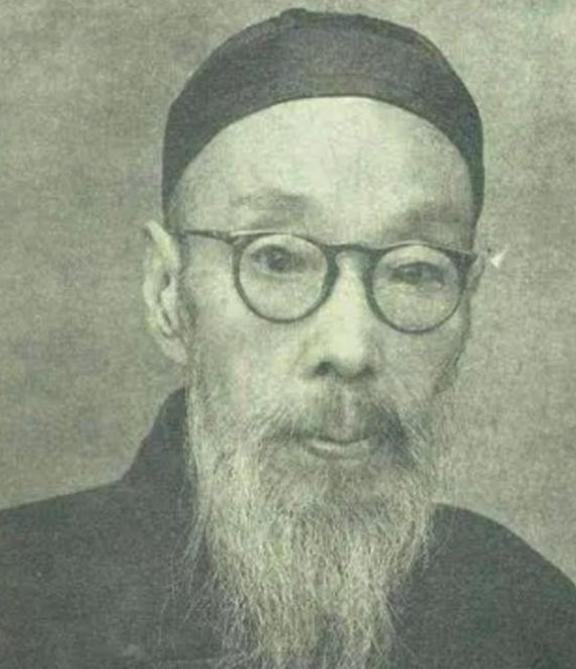 1935年,毛主席大渡河陷死局，这时，李富春跑来说：“主席，一名晚清90岁秀才，