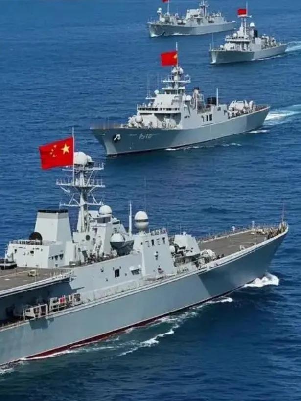 还在纠结台海只有和统、武统两条路？台岛专家早已点破，大陆早已走出更具智慧的第三条