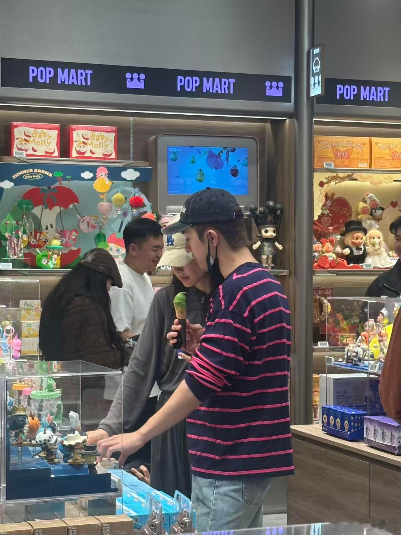 奥斯卡说和孙乐言没吵过架今日份毓言广州偶遇根本分不开甜甜蜜蜜 