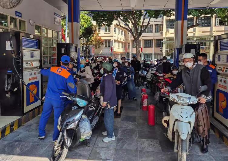 越南估计腾飞不起来了！

霍尔木兹海峡一封闭，越南的原形毕露！

才十几天，越南