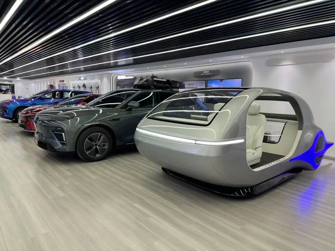 【】近日，安徽省芜湖市发布了一份人才招引“英雄帖”，提出未来三年，该市聚焦发展新