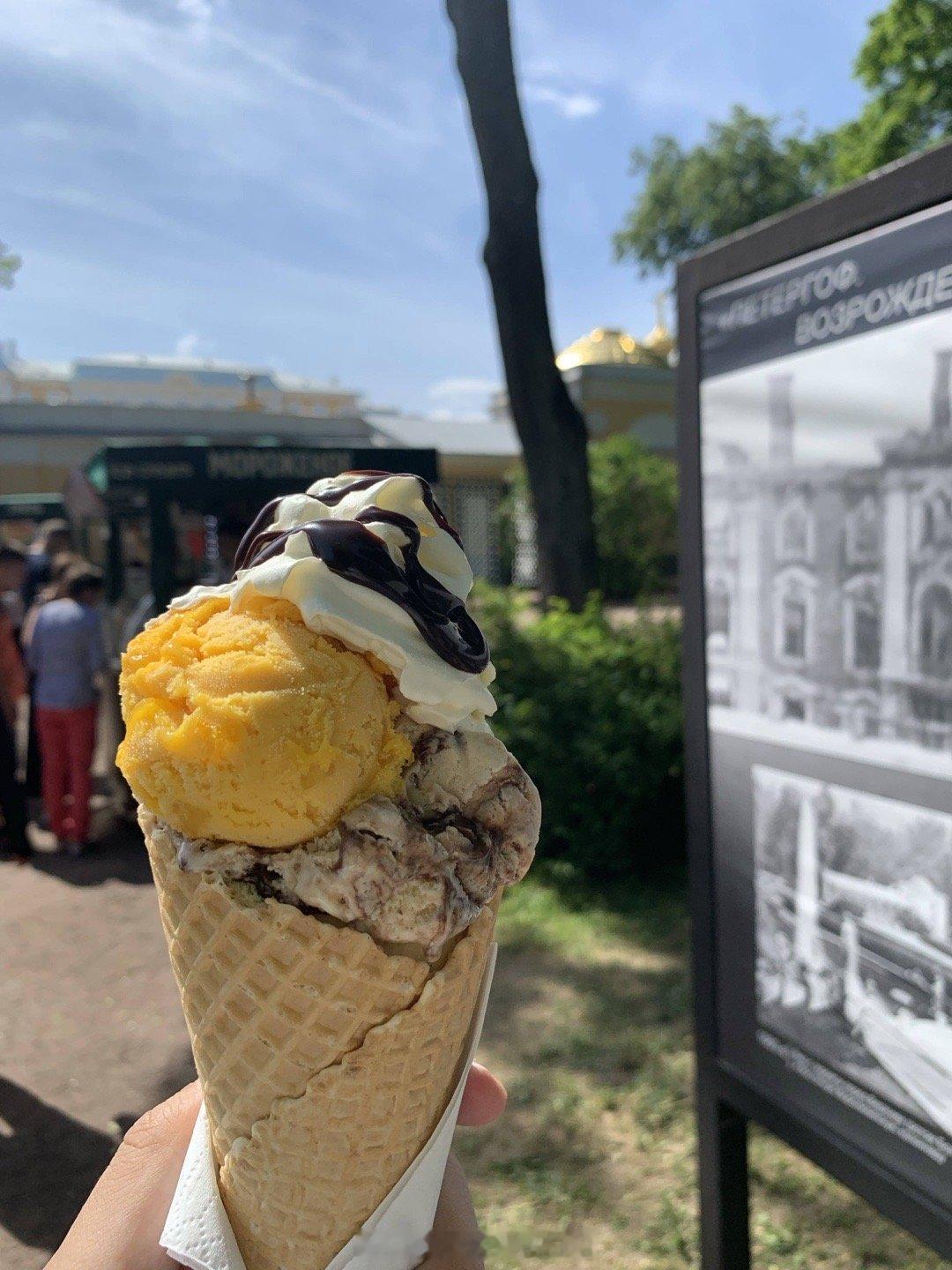 前些天出去旅游，都没怎么更新微博。今天勤劳的像个小蜜蜂。 