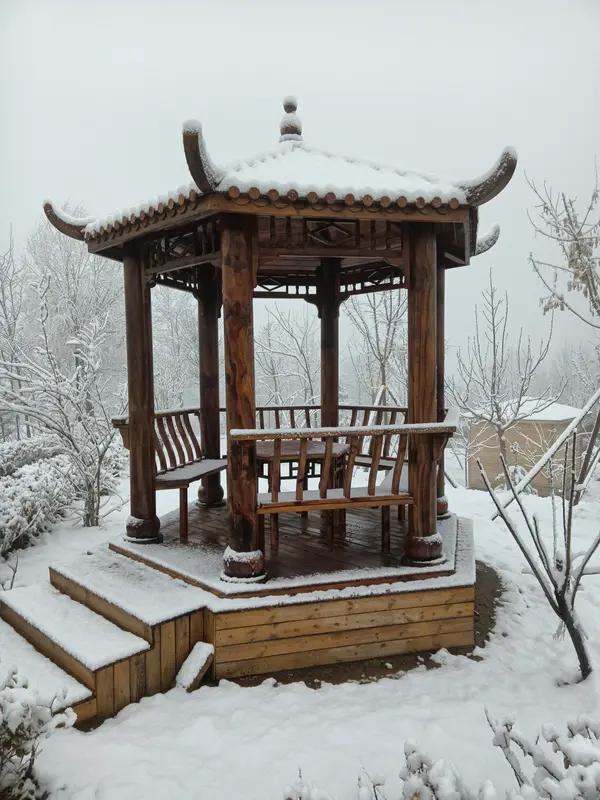 上联：飘飘瑞雪呈佳景，求下联袅袅炊烟送暖阳