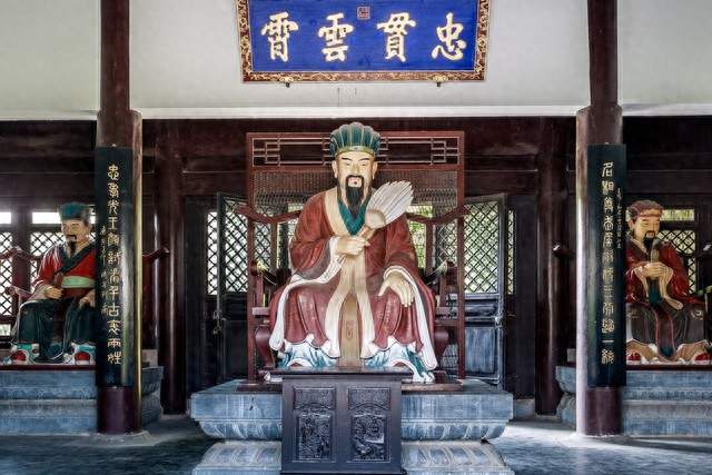 真实的诸葛亮：根本不是神仙，却是千年最值得敬佩的普通人
