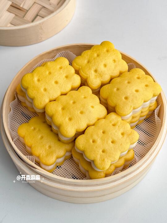 没有哪个宝宝会拒绝的南瓜双色饼干馒头🔥