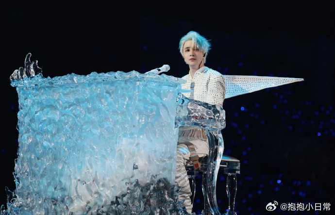 不看薛之谦永远不懂舞台美学谁懂薛之谦舞台里的故事感看薛之谦演唱会前以为是视听盛宴