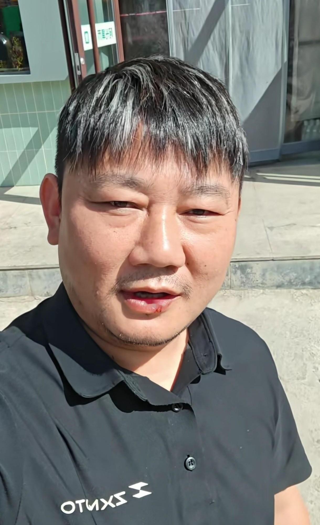 谁懂啊！在理发店坐了3个小时屁股都麻了，结果弄出来的头，居然被AI用3秒钟给秒杀