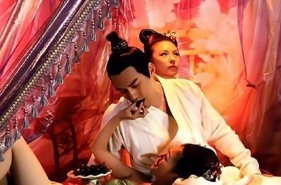 古代皇帝一夜临幸多名妃子，这在很多人看来是荒淫无道，纵欲无度的行为。你说这事荒淫