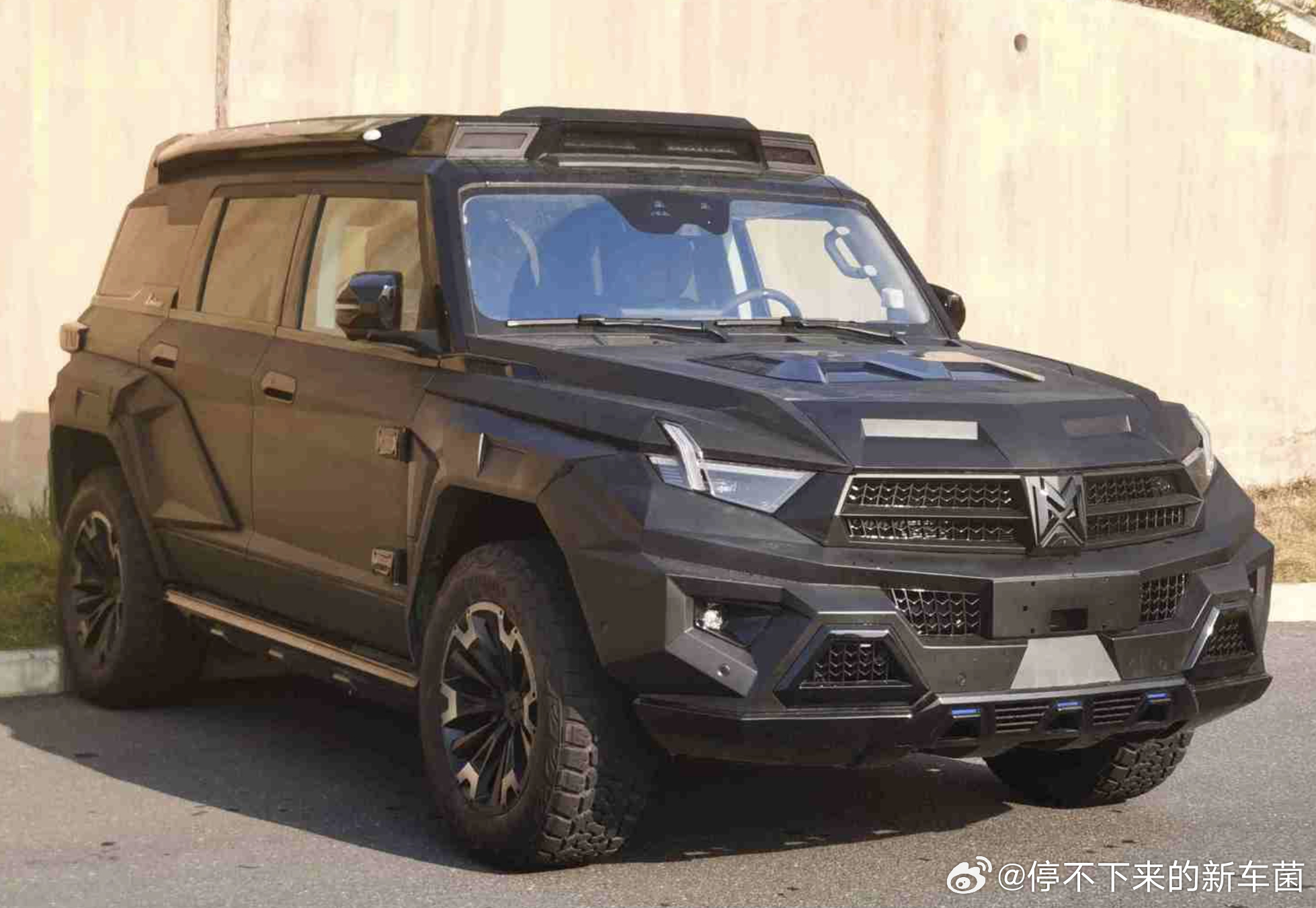 #这是你要的潮车吗# 猛士全新大型SUV 猛士M800申报，1.5T插混（增程？