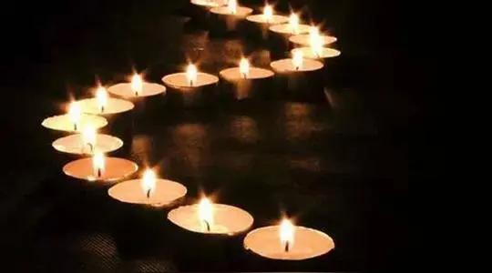 张雪峰走了，刚过不惑之年，他的离世却让人们产生了不少疑惑。人活着，钱重要还是命重