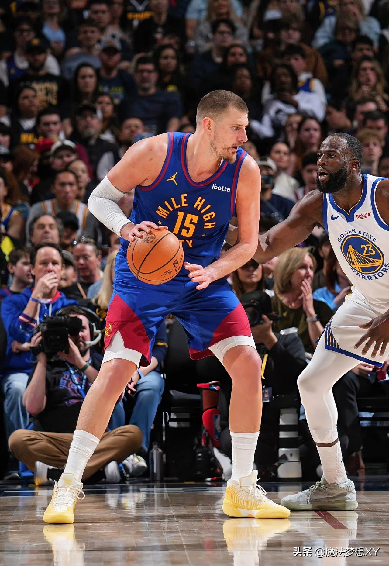 好奇查了下约基奇的数据
不查不知道，
一查才发现，他未来6场仅需
送出12次助攻