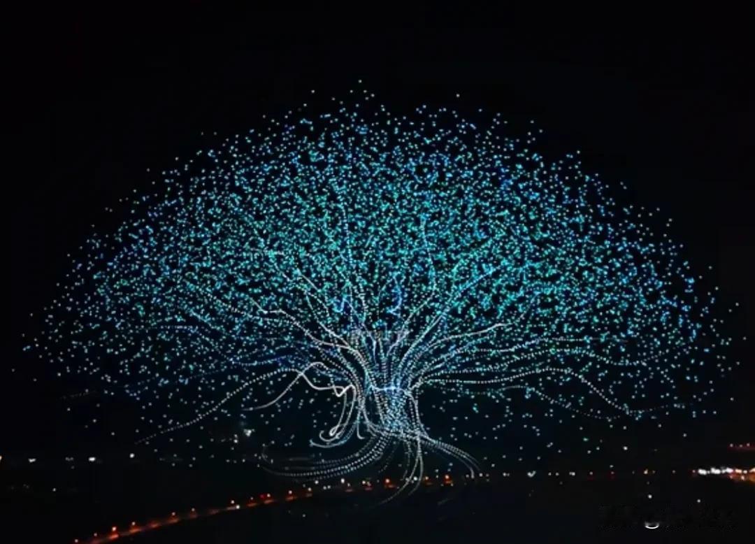 《浏阳花火·静夜诗》
 
焰树银花绽夜空，浏阳妙笔绘清瞳。
星垂烟火千丝静，月落