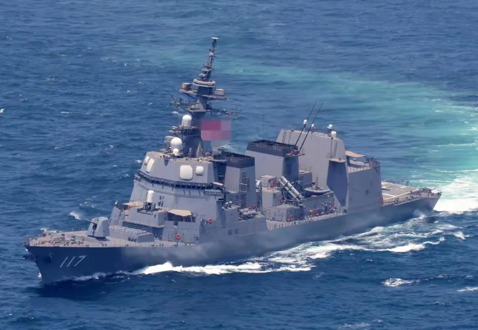 日本驱逐舰闯入我国浙江沿海12海里处，引发了热议。日本方面解释说是舰员失误操作，