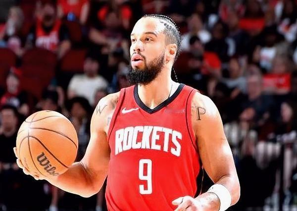 火箭送走狄龙是否为错误引发热议。狄龙虽非顶级得分手，但防守强硬、能带动士气，其离