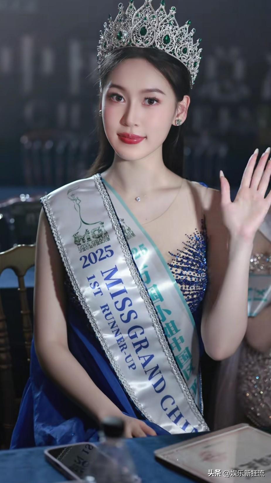 可喜可贺，汪秋宇获得万国小姐2025中国赛区总决赛冠军，看着外形，相信大家一定觉