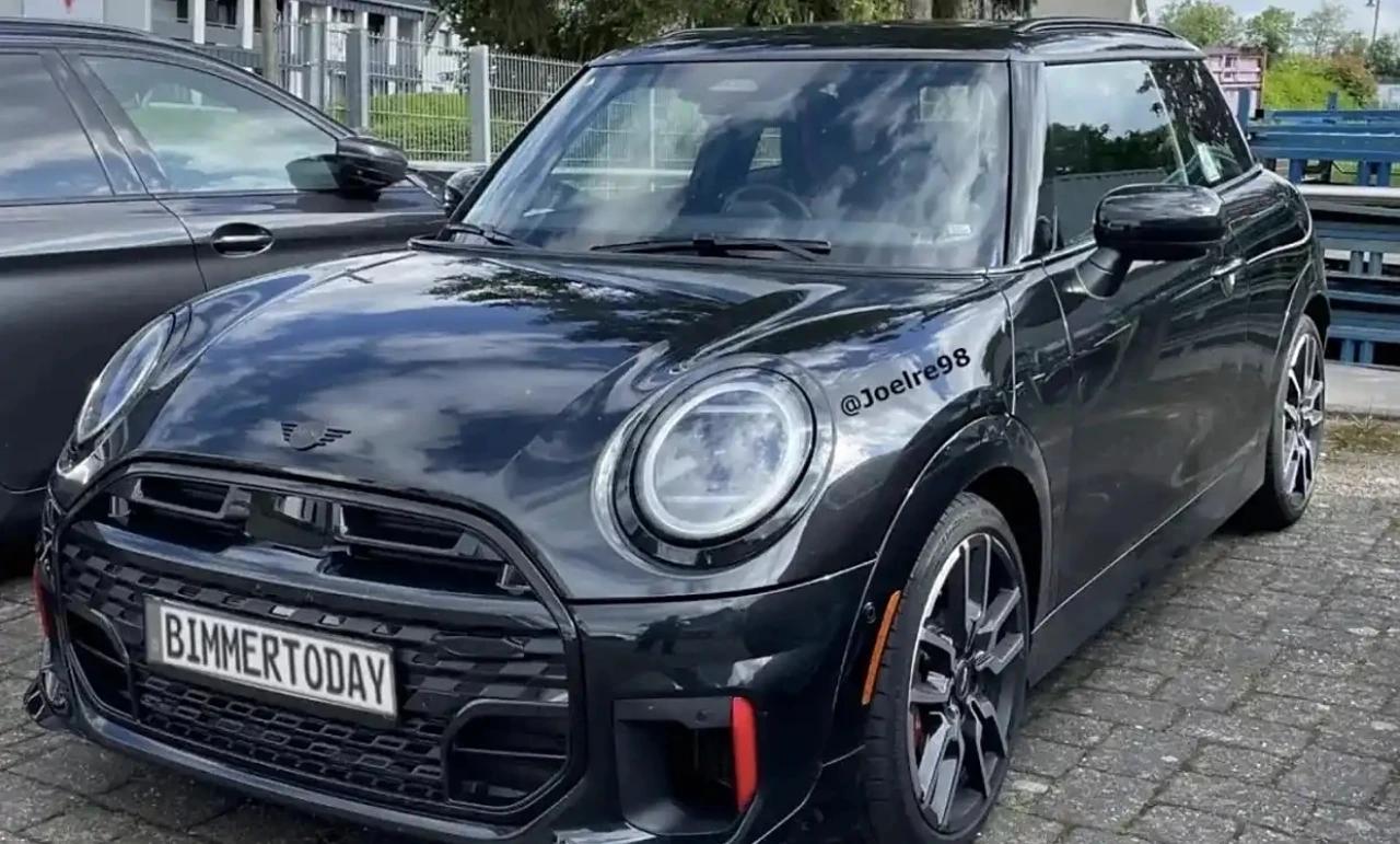 又一组新一代MINI JCW谍照曝光，小道消息称有望在6月1日正式发布，除纯电版