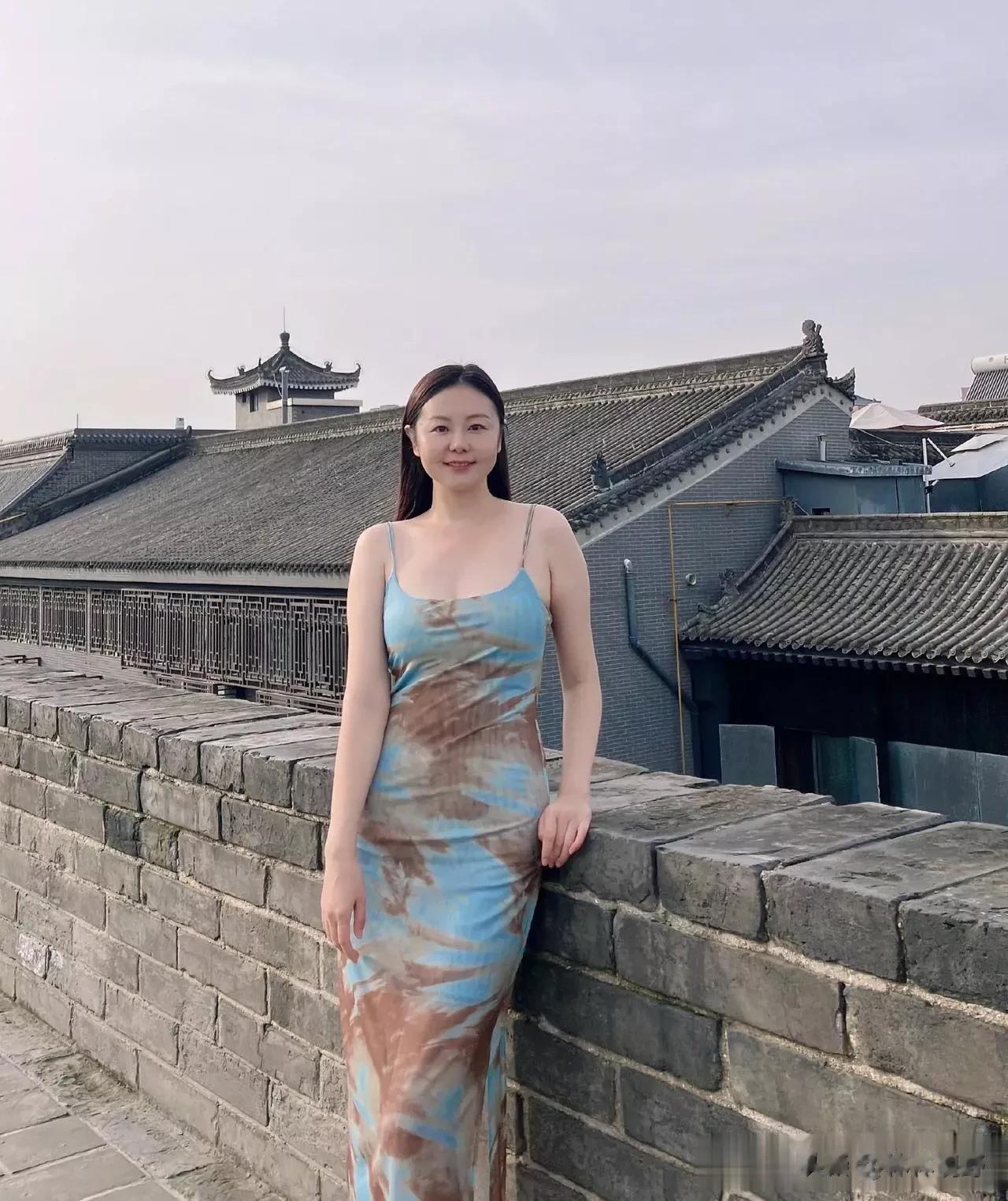 新来的女邻居加我的微信，起初我也没多想，心想都是邻居，加了就加了。但是这几天，她