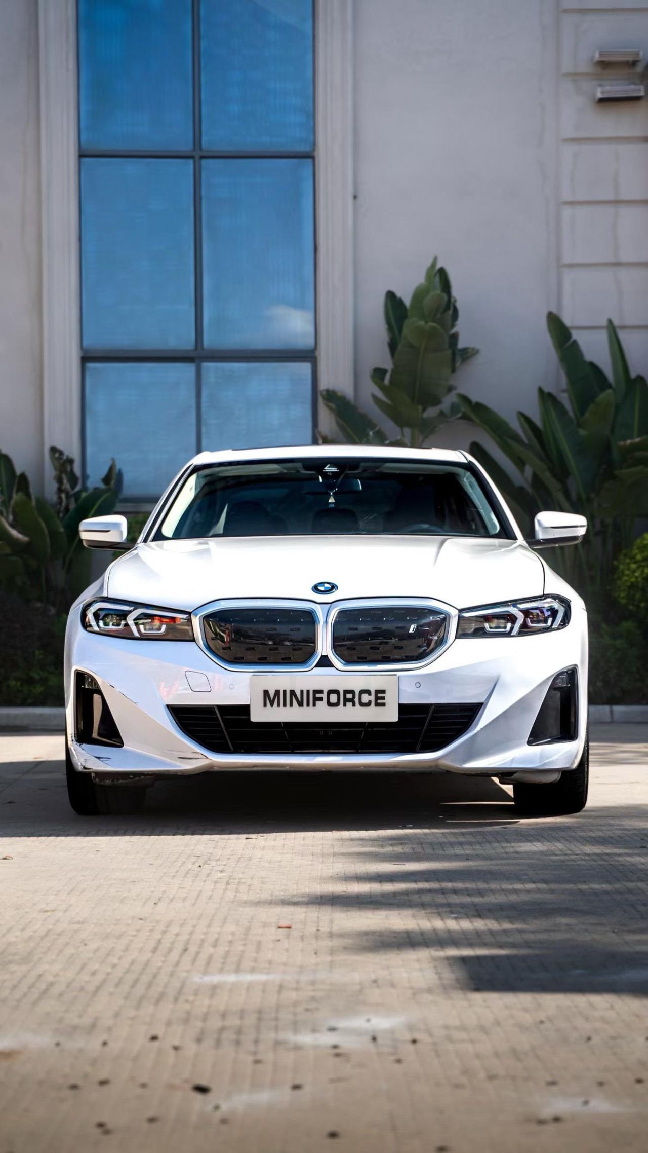 🚗 作为一个老车迷，说实话，现在提到“豪华车”，脑子里第一反应还是它们仨，但感