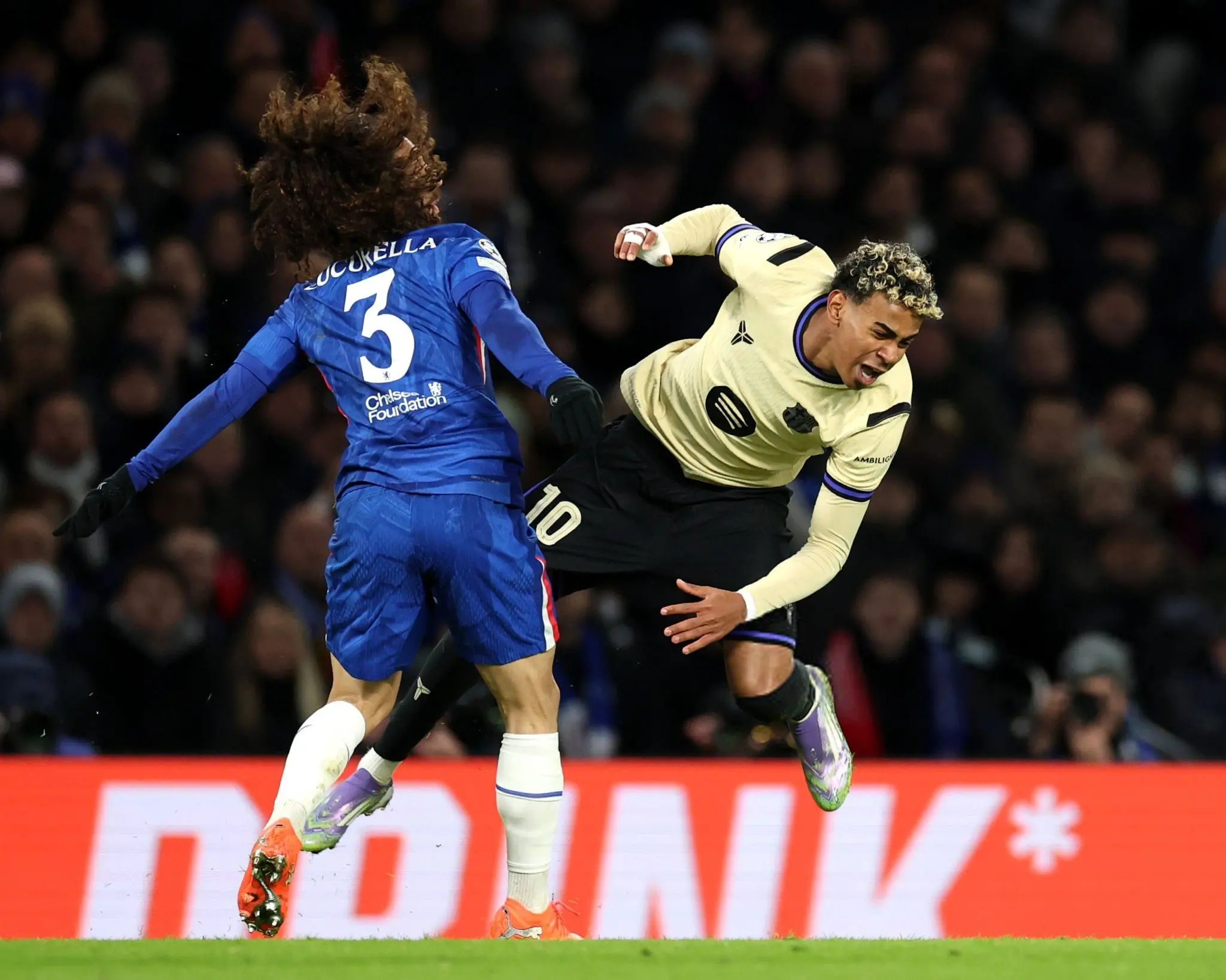 本赛季欧冠联赛中，英超俱乐部对阵西甲俱乐部的比赛已取得8胜1负的战绩：• 阿森纳