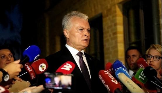 禁止所有中国外交官入境，不让两岸统一，这个国家比美国还要嚣张
 
麻烦看官老爷们