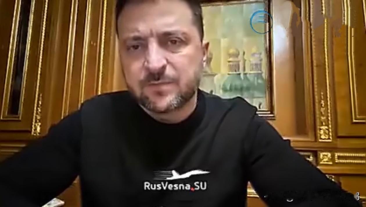 #俄乌冲突# 
泽圣：天寒地冻你还炸，好惨啊，我们好惨啊！
他说，俄军连日发动的