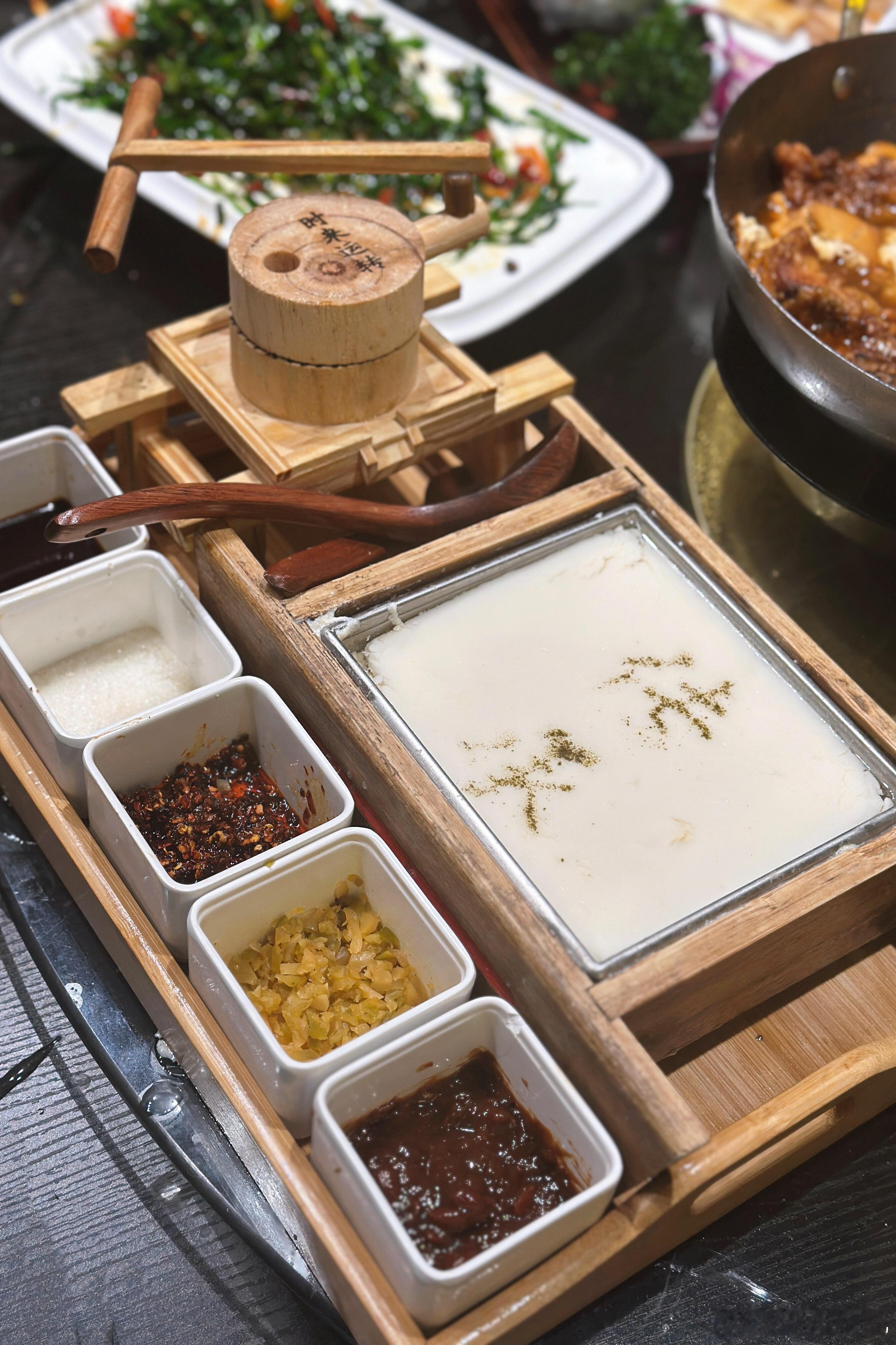 中国厨师把非遗豆腐做到了戛纳晚宴谁能想到文思豆腐这种平时只能在国内宴席上见到的非