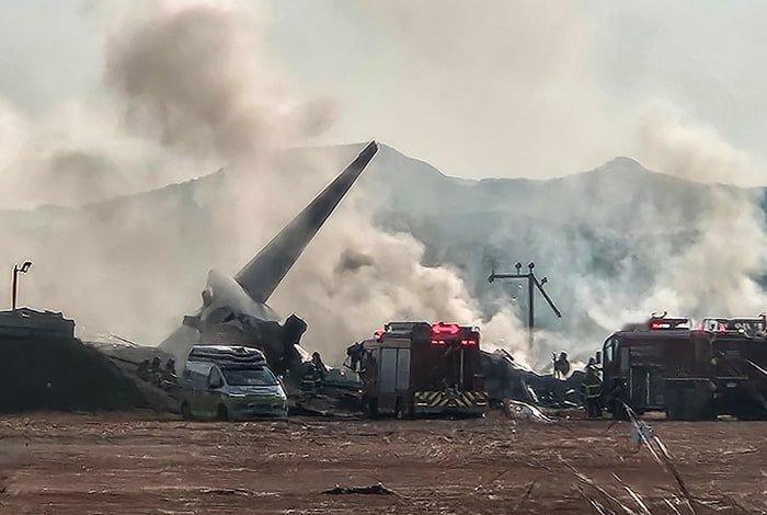 韩国飞机起火死亡升至62人 今日上午9时7分，韩国济州航空航班在机场降落时突发严