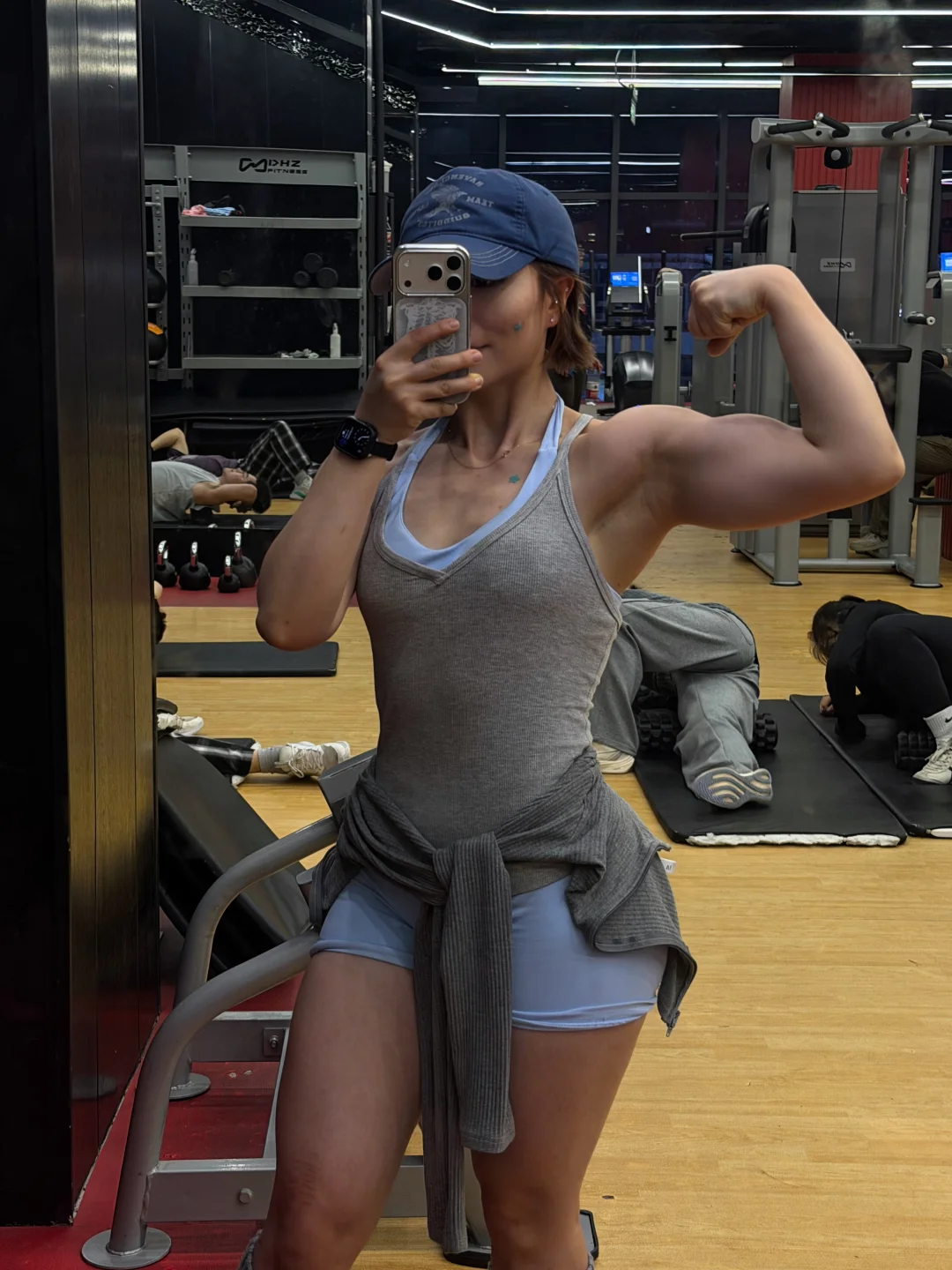 今天的蓝灰穿搭