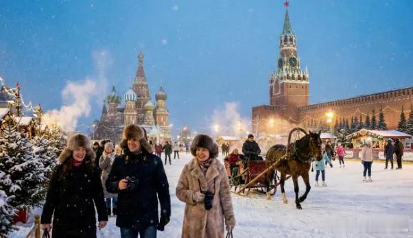 第一批免签去俄罗斯的中产傻眼了我记得论语里讲过危邦不入去俄罗斯免签却没人去？真相