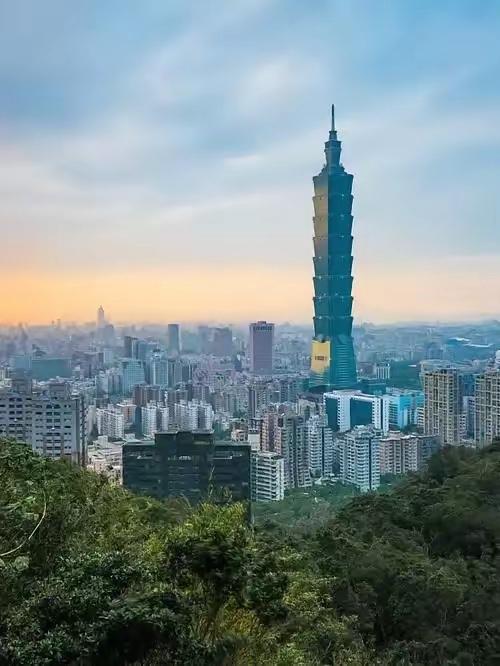 说白了，台湾问题拖了70年没解决，关键不是美国太强，也不是台独太固执，而是日本太