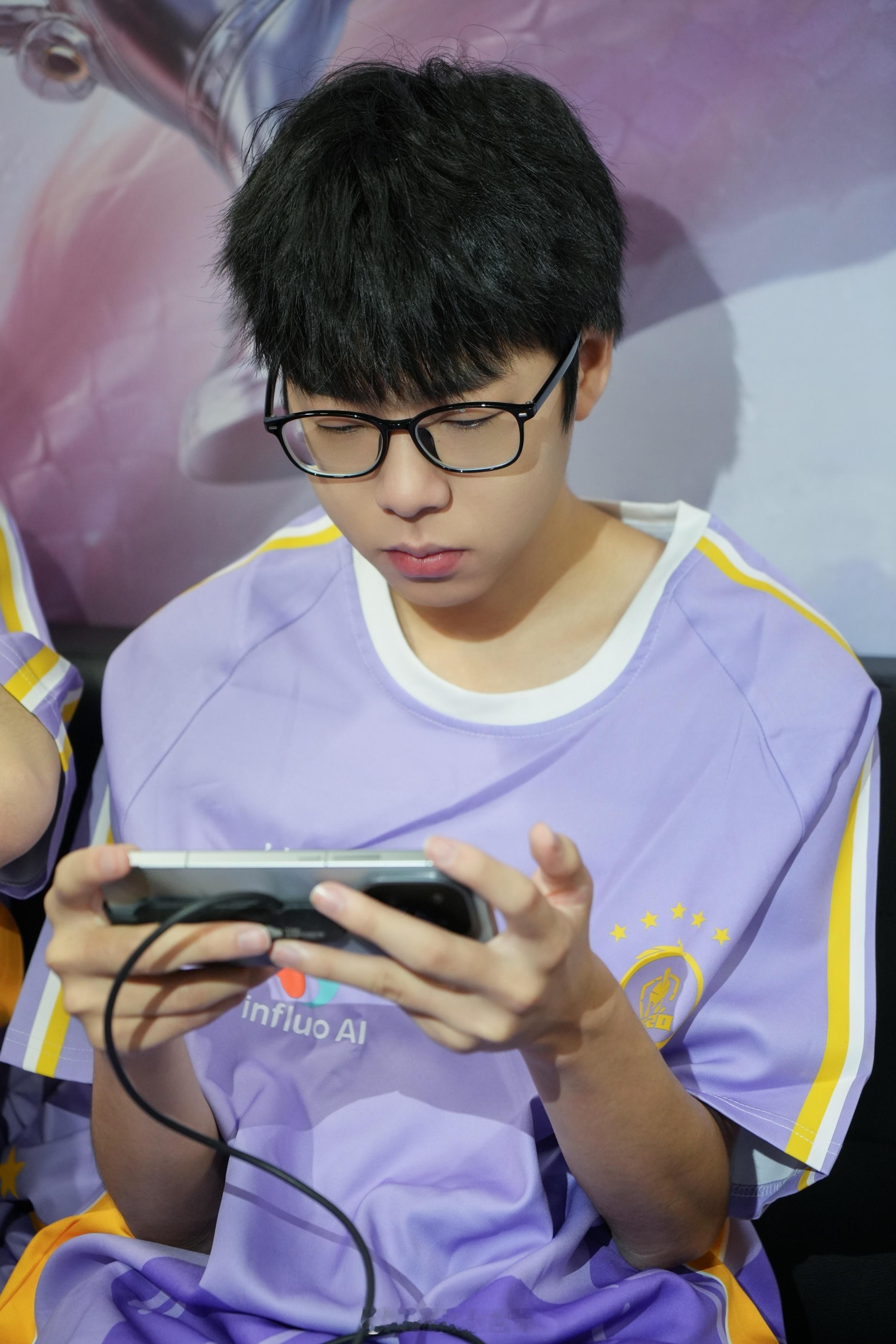Hero晋级第三轮A组4:1轻松赢下卡位赛，Hero确定征战第三轮A组。本轮对局