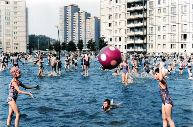 1973年，东柏林的夏日。 