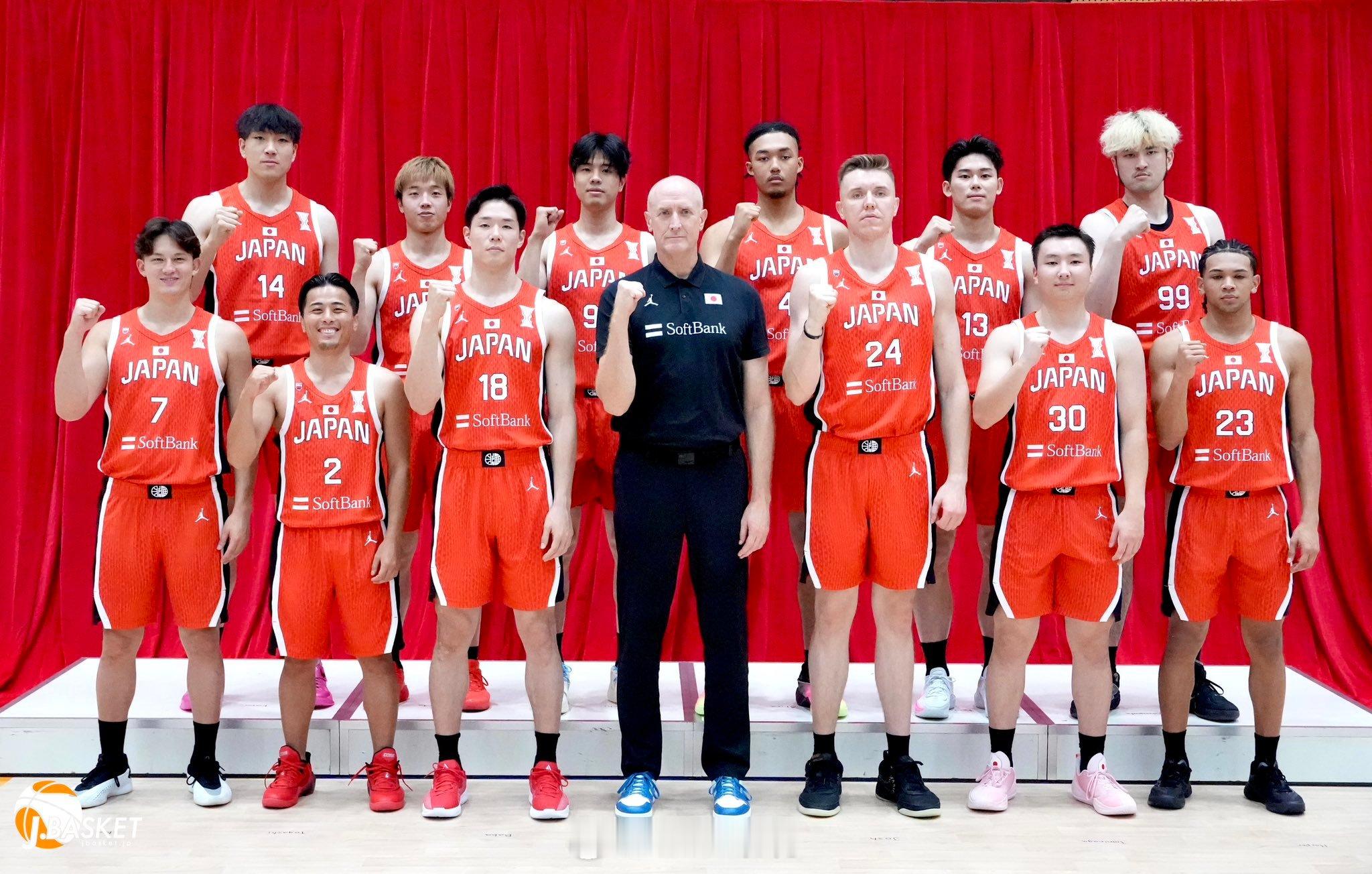 男篮亚洲杯 7月27日，日本男篮举行了出征亚洲杯的发布会，参赛的12人全部亮相，