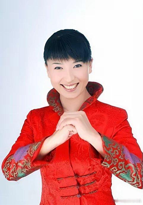 闫学晶说自己的床单洗干净了，有网友问：“你的人洗干净了吗？”这让她很生气，说：“