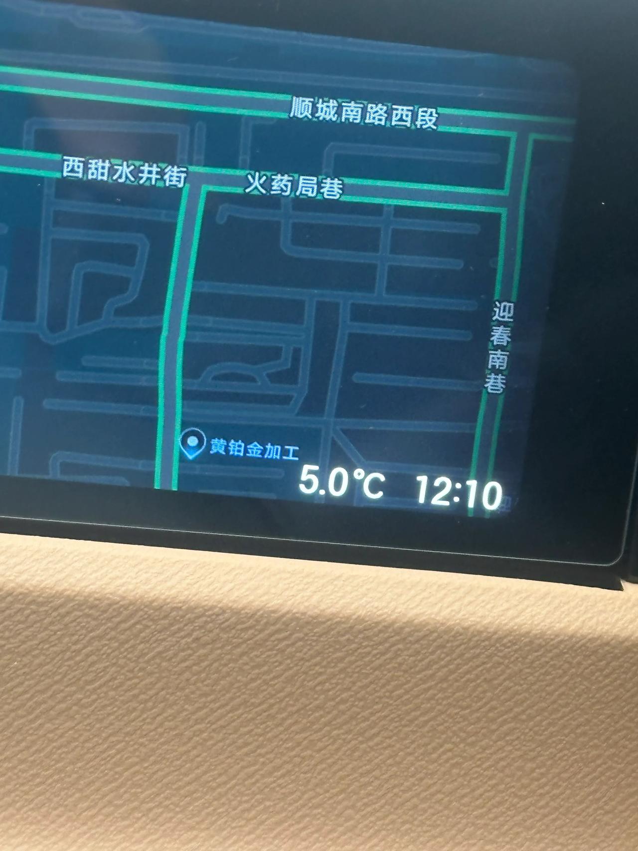 没想到宝骏一出手，全民智驾真就来了！
 
都知道宝骏灵眸智驾2.0 Max是目前