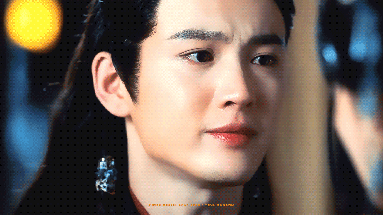 秦天宇直播被刷屏你的兵回来了秦天宇在《一笑随歌》里演的这个皇帝，演得挺真实的。他