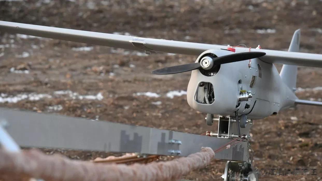 俄罗斯研发出市场上没有的无人机

来源:俄罗斯卫星通讯社

俄罗斯国家技术倡议（