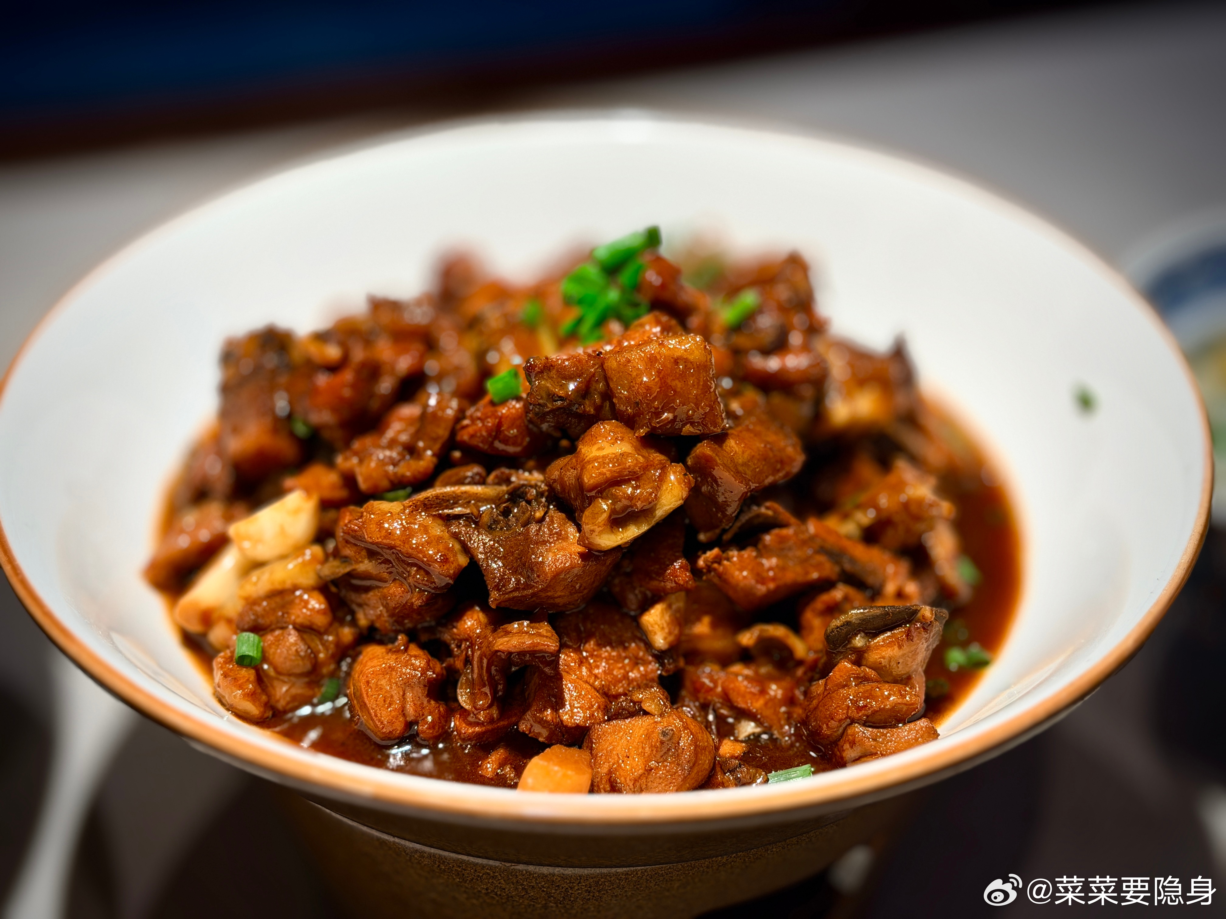 手机先吃 