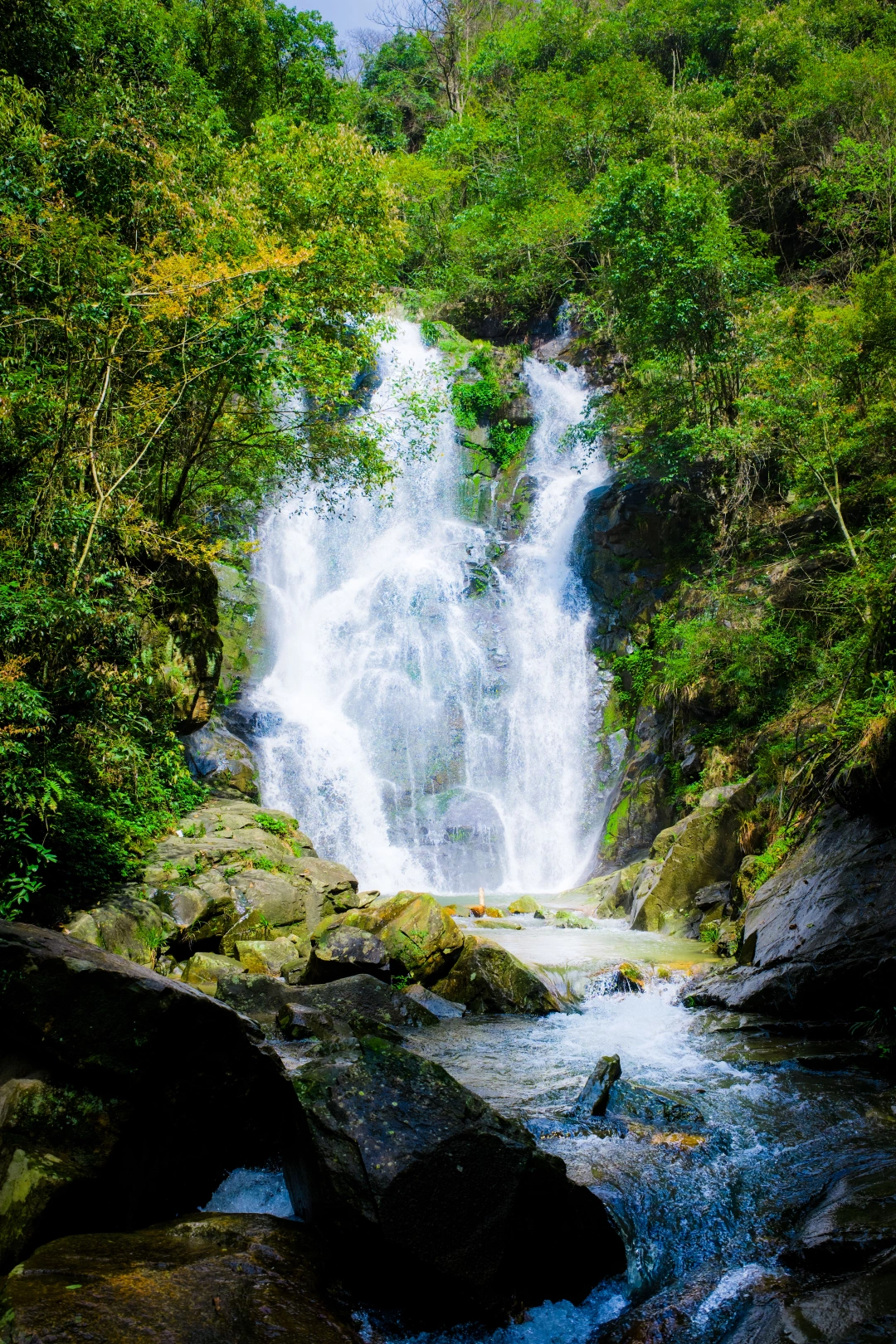 宜春徒步春游推荐：仰山雪谷潭瀑布夯爆了