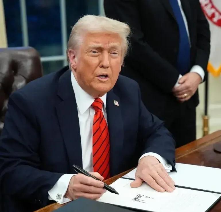 我认为:美国的话未必全是假；伊朗的话未必全是真……
美国已要伊朗发出过N次最后通