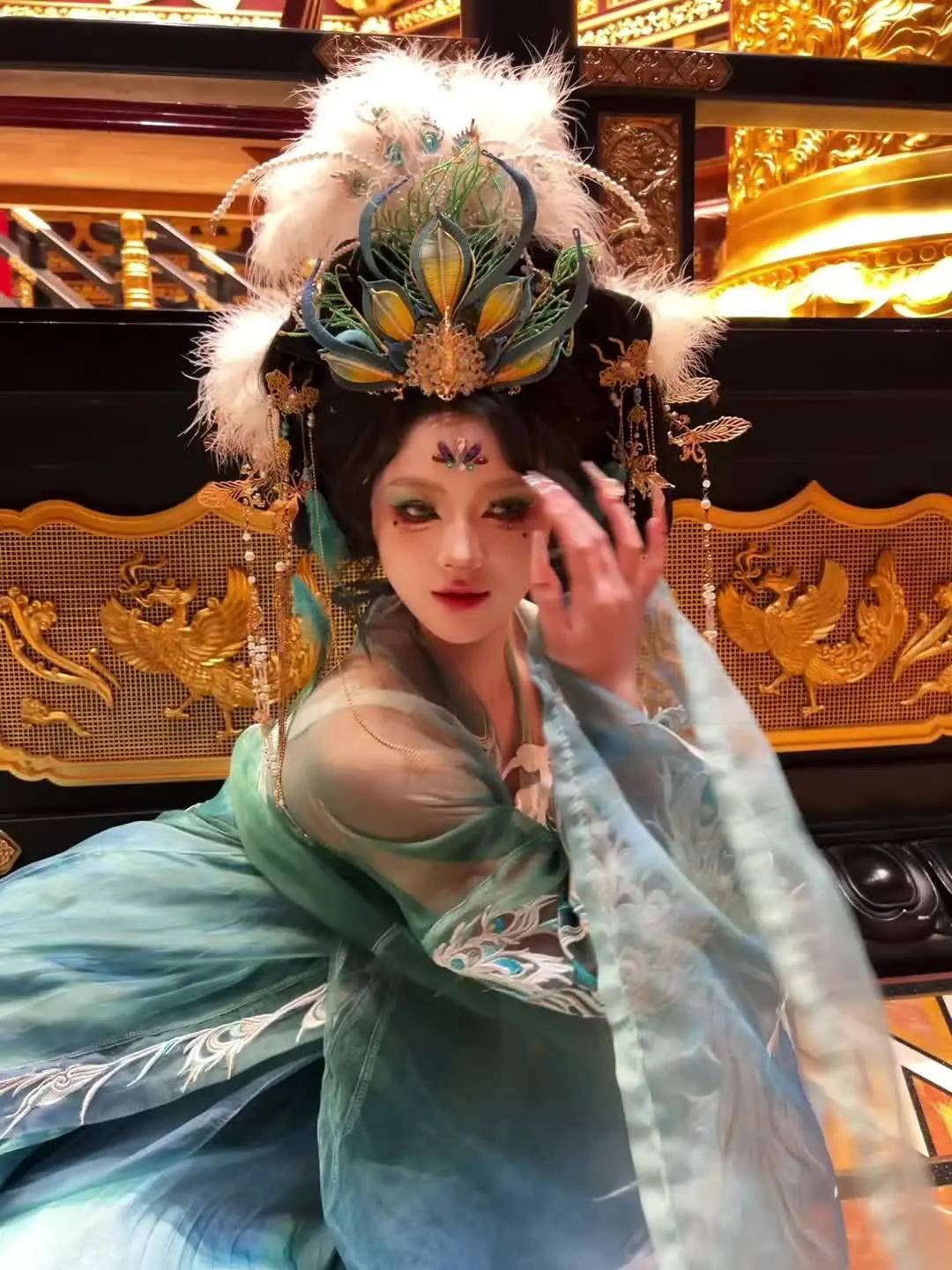 孔雀🦚女王👸