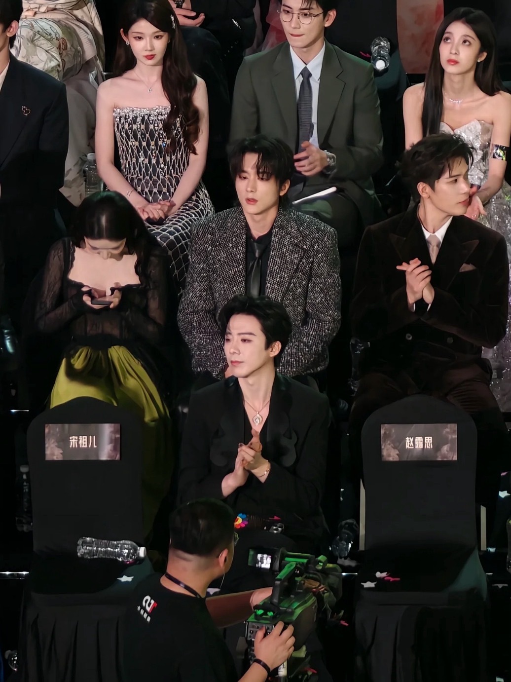 山顶这个正对爱死了哈哈哈哈（辛苦拍摄了谁懂这个内娱百花齐放的爽感！ 