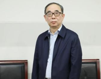 62岁，身家千亿的中国药王孙飘扬，把干了半辈子的公司交了出去。妻子是中国女首富，