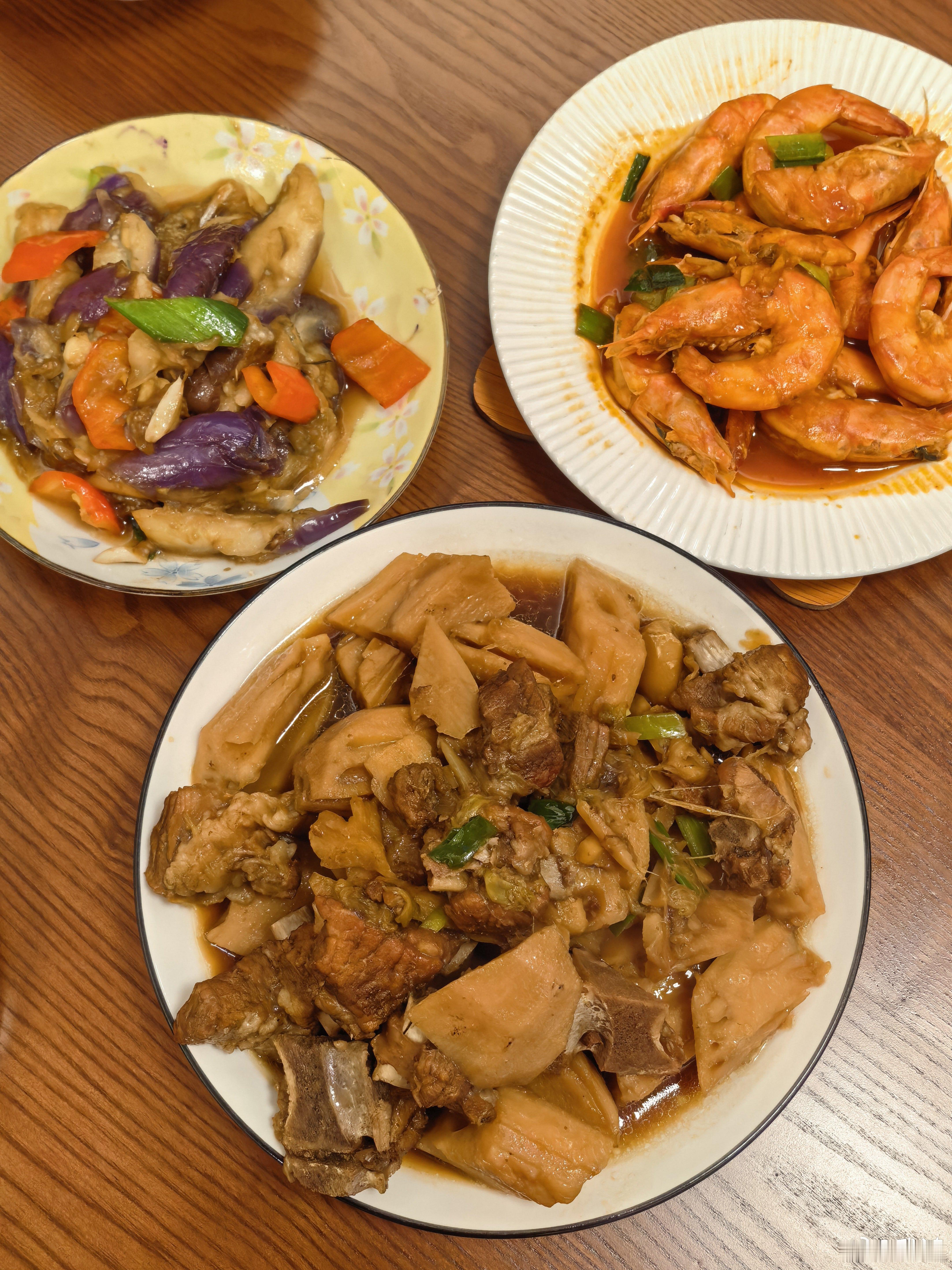 自从丈母娘来做饭，我就再也没上过体重秤。汤包的煲崽日记我鸿的恋爱日记