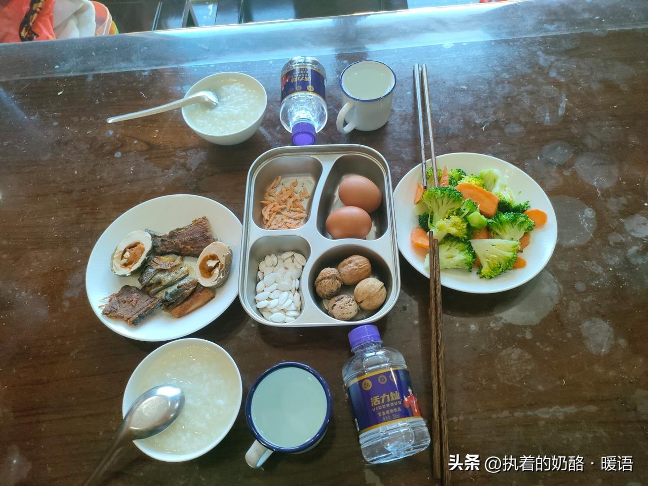 晒图笔记大赛 
营养早餐，活力满满的一天从这里开始！🌞🍳🥗🥛