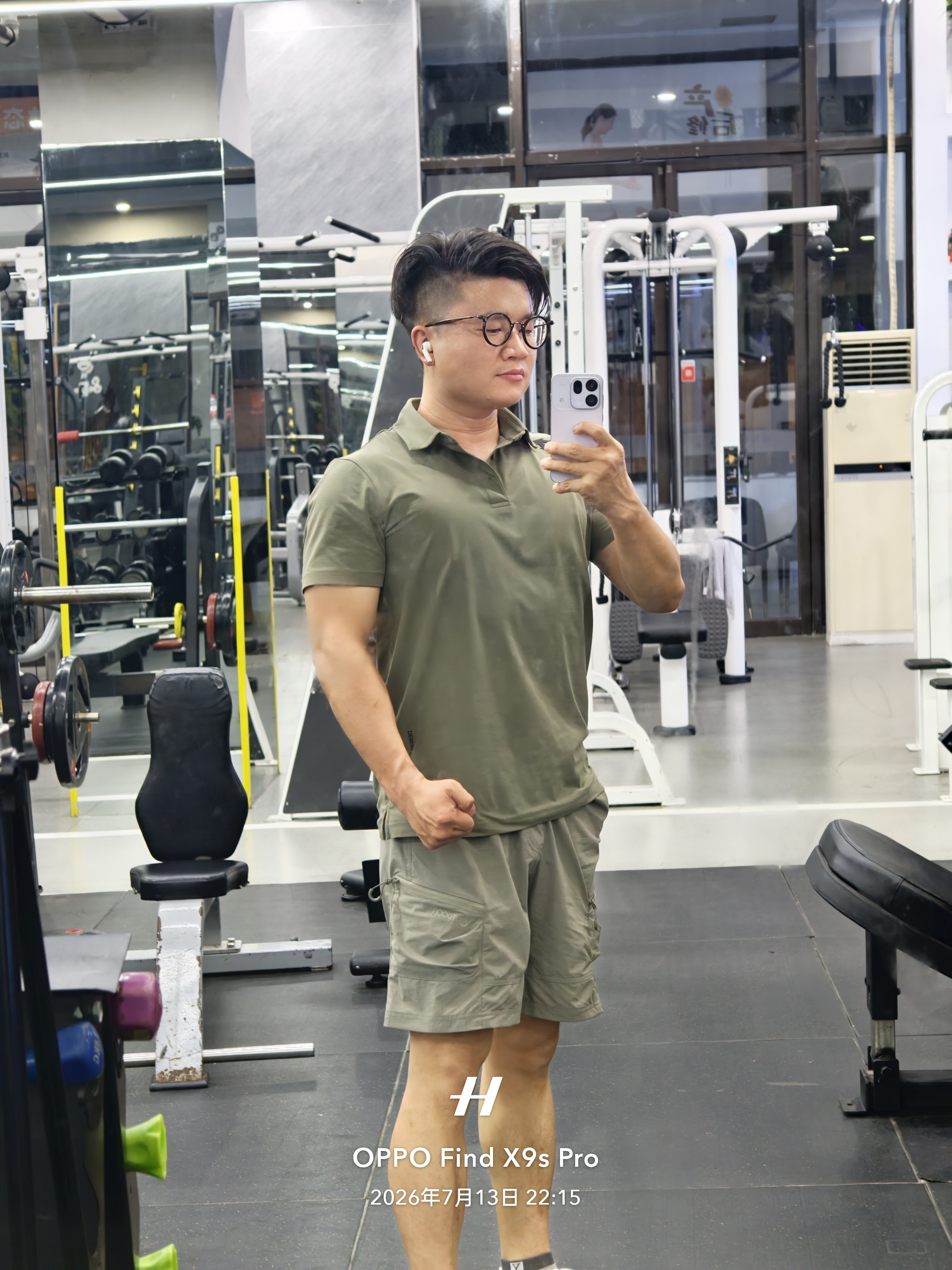有粉丝说我长得像“包贝尔”！真的假的？