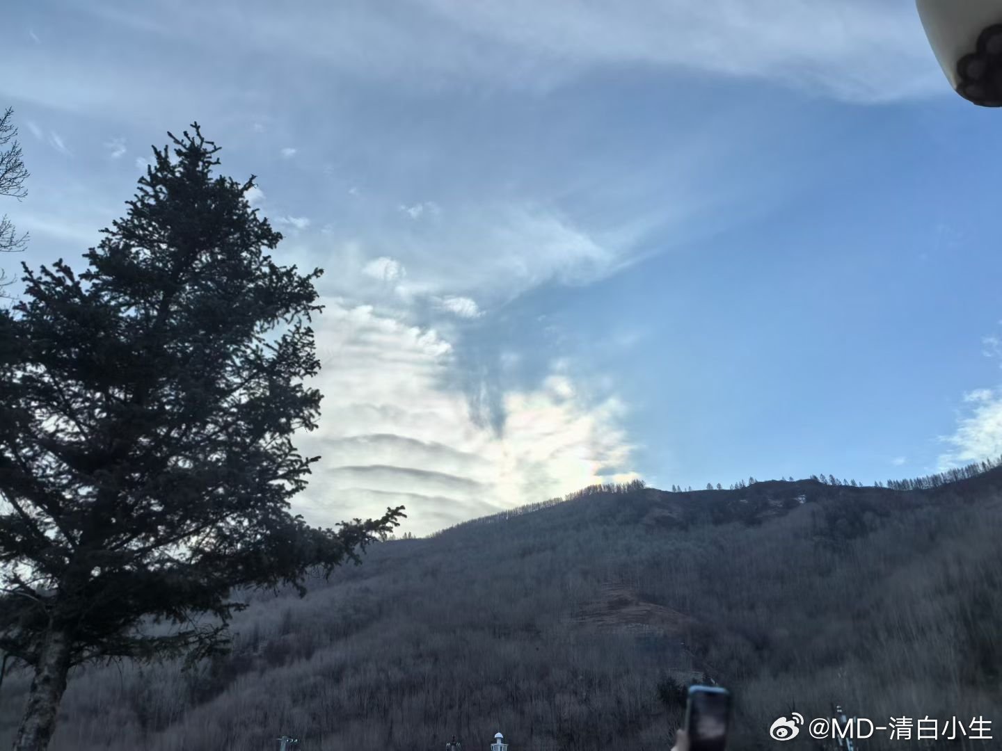 接纳一切，包括不完美的自己“知人者智，自知者明。”我们常常看清全世界，唯独看不清