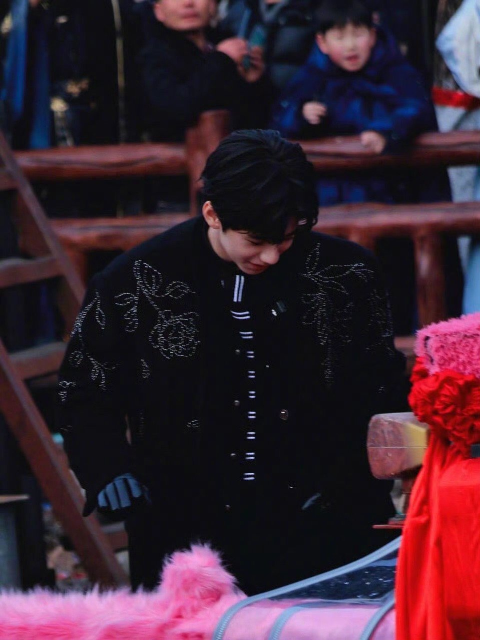 林子烨 伟大的青春期林子烨这就是伟大青春期吧，14岁帅到出圈，机场现场双惊艳🤩